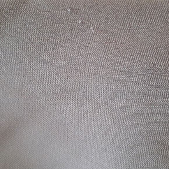 Lululemon cropped Grey pants. Size 8 - Picture 4 of 4